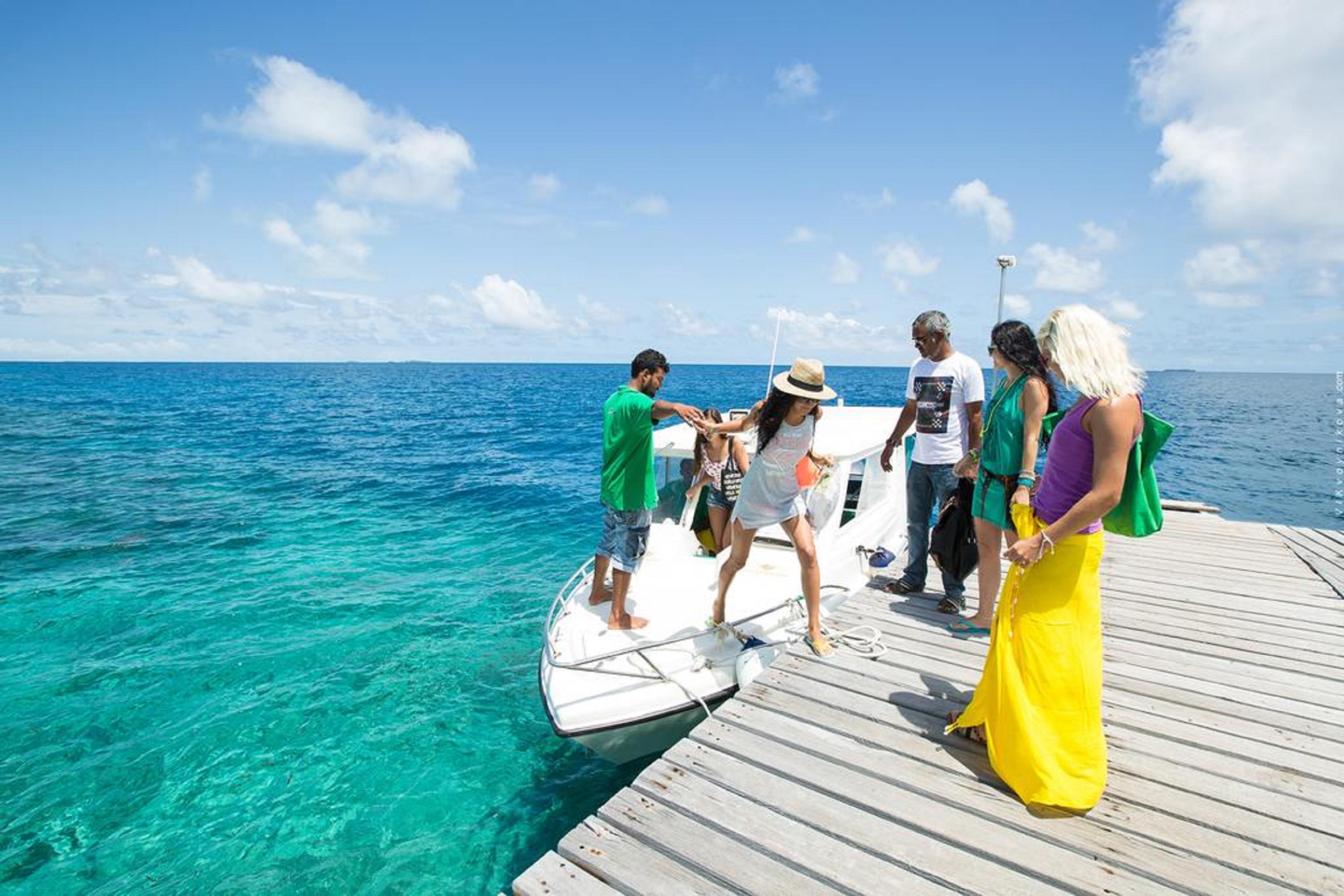 Stingray Beach Inn Maafushi Exterior photo