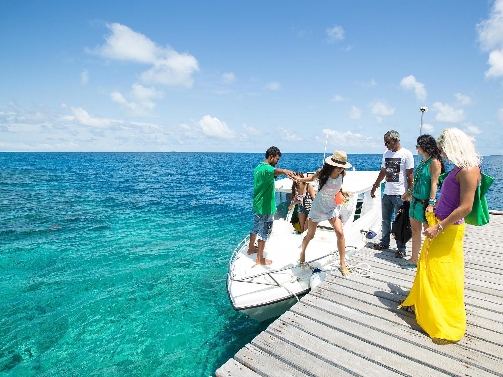 Stingray Beach Inn Maafushi Exterior photo